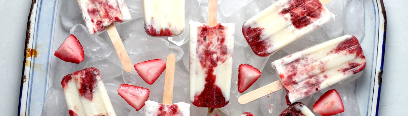 strawberry ice lollies