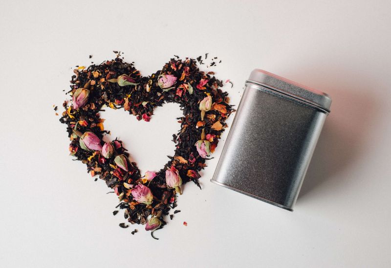loose-leaf-tea-in-the-shape-of-a-love-heart