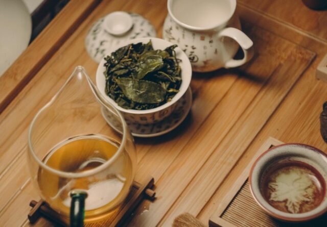 Guide to starting a tea ritual - Feature image.